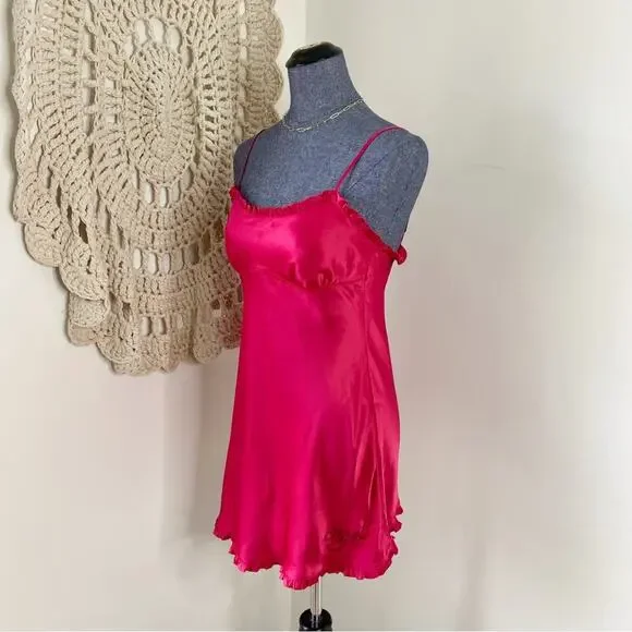 ASO Serena Van Der Woodson Gossip Girl Victoria Secret Angels Red Satin Chemise - Picture 3 of 8